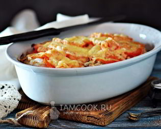 Мясо по-французски с грибами и помидорами