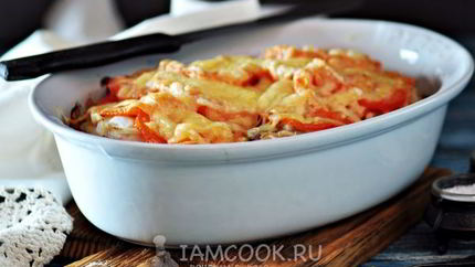 Мясо по-французски с грибами и помидорами