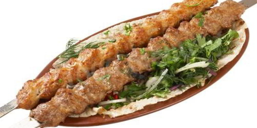 Рецепт бараньего люля кебаб на мангале с луком