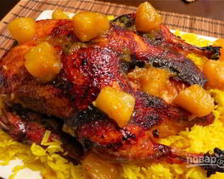 Фаршированная утка с ананасом