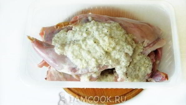 кролик в фольге в духовке