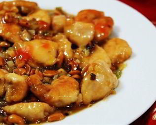 Куриное филе с арахисом