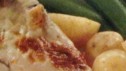 Куриное филе в грибном соусе