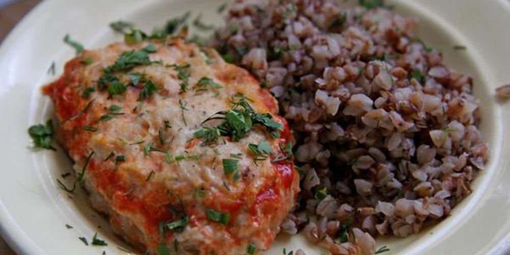 Рецепт куриных биточков с квашеной капустой