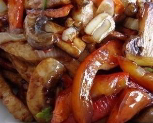 Курица с грибами и овощами