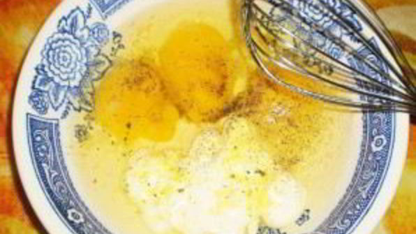 отбивная свинина, жаренная на сковороде в кляре