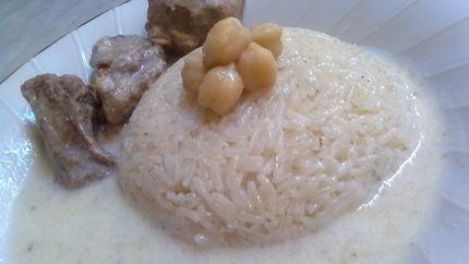 Тушеное мясо в йогурте