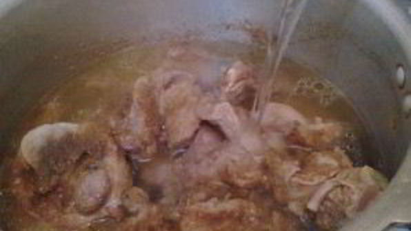 тушеное мясо в йогурте