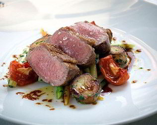 Запеченая баранина с айвой