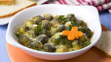 Брюссельская капуста в сливках