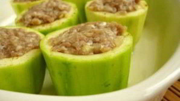 кабачки, фаршированные фаршем