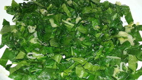 картофель, запеченный с моцареллой и шпинатом