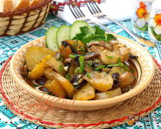 Картошка и шампиньоны тушеные в сметане