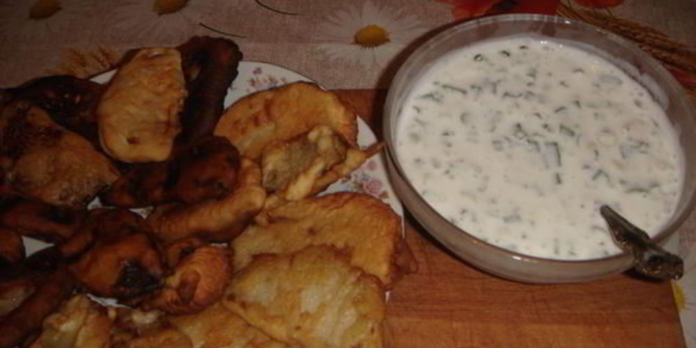 Рецепт кольраби в кляре с йогуртовым соусом