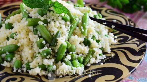кус-кус с зеленым горошком и стручковой фасолью