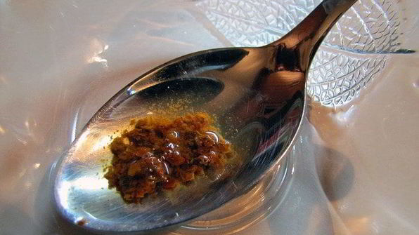 лобио и плавленный сыр с лавашом