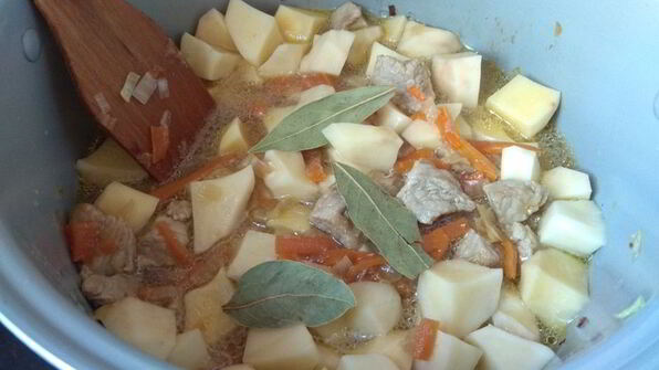 тушеная картошка с мясом