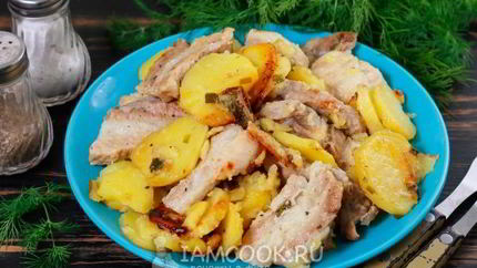 Запеченная картошка с мясом в мультиварке