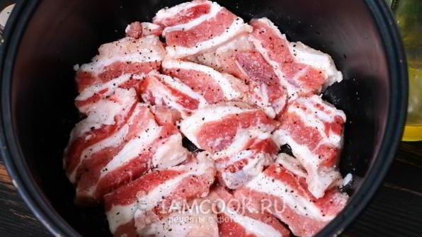 запеченная картошка с мясом в мультиварке