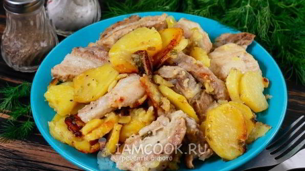запеченная картошка с мясом в мультиварке