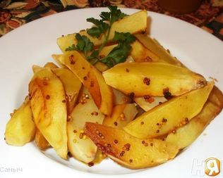 Запеченные дольки картофеля