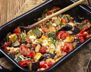 Жареные овощи с лимоном и чесночным соусом