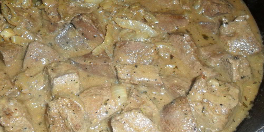 Рецепт говяжья печень, тушенная в сметане