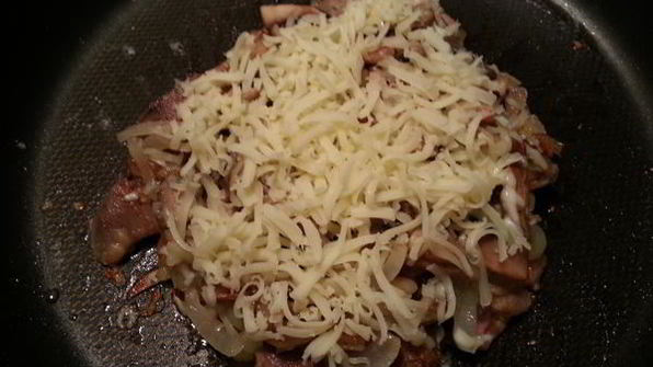 куриная печень под шапкой