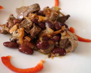 Куриная печень с фасолькой