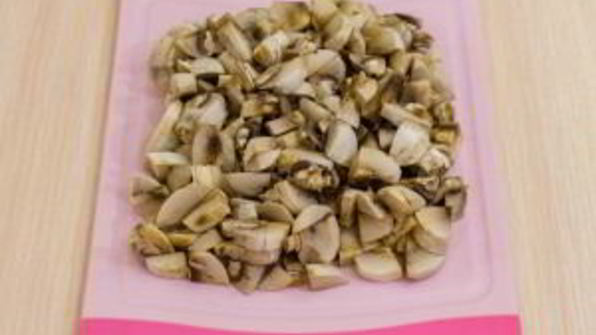 куриная печень, жаренная с грибами и гречкой