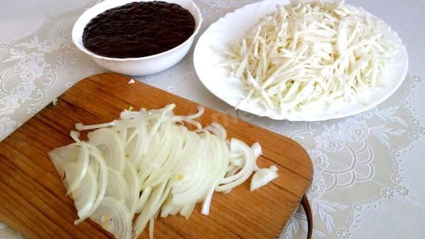 печень тушеная с капустой