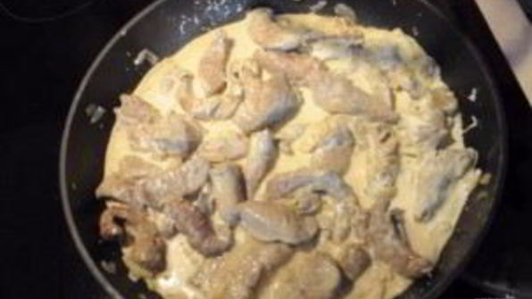печень, тушенная в сметане