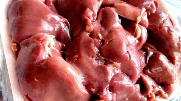 печень в горшочке в сметанно-томатном соусе с овощами