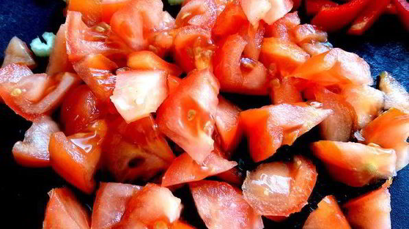 печень в горшочке в сметанно-томатном соусе с овощами