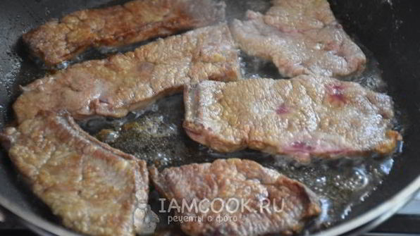 печень жареная с белыми грибами