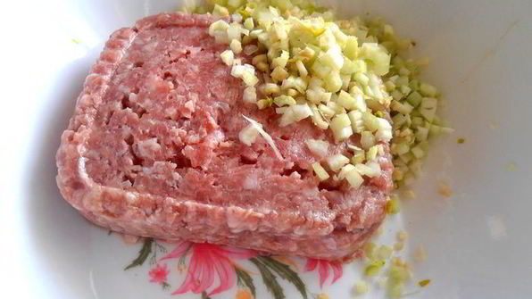 воскресное мясное кольцо с печенью и грибами