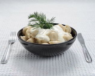 Пельмени в горшочке в молоке