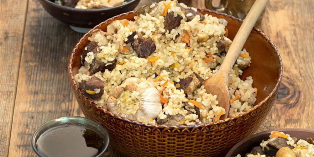 Рецепт городского плова с бараниной и грибами