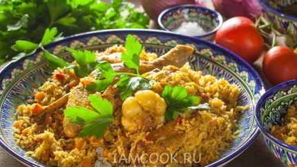 Плов из бурого риса с курицей