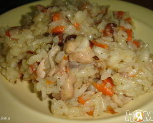 Плов из курицы с изюмом