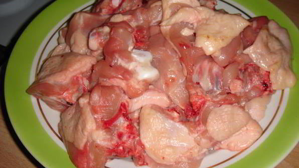 плов из курицы с изюмом