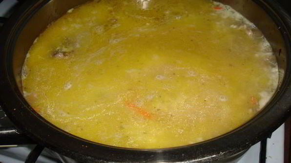 плов из курицы с изюмом