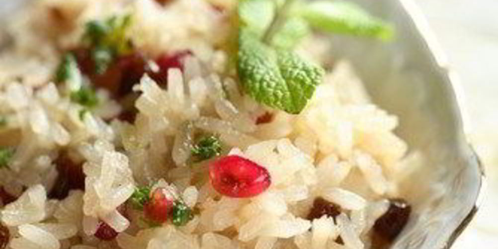 Рецепт плова с гранатом, сухофруктами и тимьяном