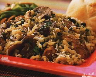 Плов с курицей и грибами