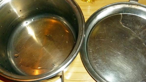 плов в кастрюле со свининой