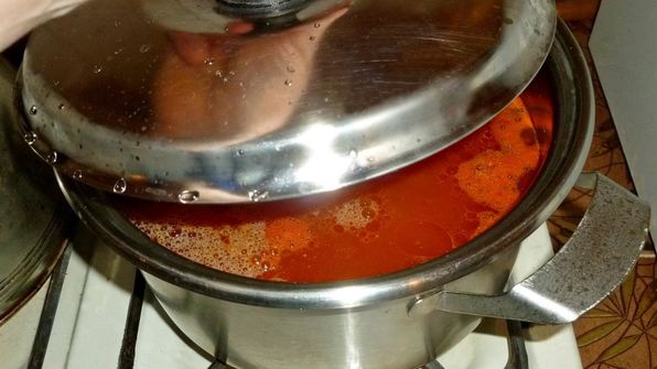 плов в кастрюле со свининой