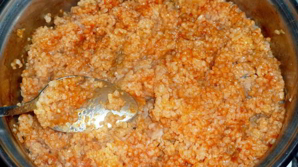 плов в кастрюле со свининой