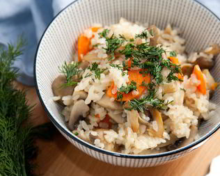 Постный плов с грибами