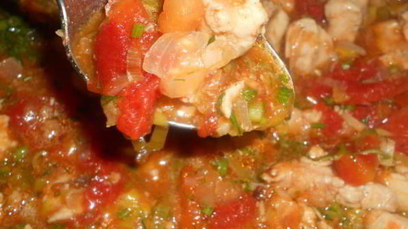 куриное рагу с помидорами и луком