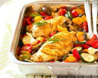 Куриное рагу с репой, морковью, луком и помидорами